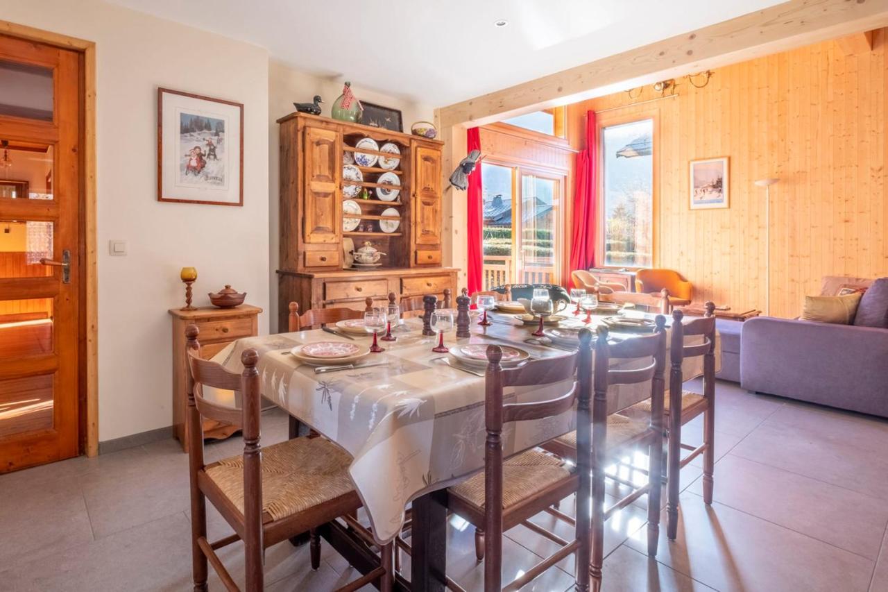 Family Cottage With Balcony In Chamonix Exterior foto